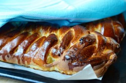 Дрожжевая коса пирог с яблоками - шаг 13