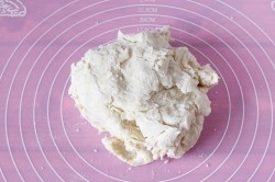 Тесто как пух на кефире для пирожков - шаг 5 Тесто как пух на кефире для пирожков - шаг 5