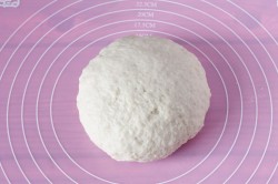 Тесто как пух на кефире для пирожков - шаг 6 Тесто как пух на кефире для пирожков - шаг 6