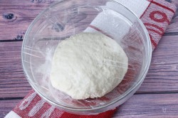 Тесто как пух на кефире для пирожков - шаг 7 Тесто как пух на кефире для пирожков - шаг 7