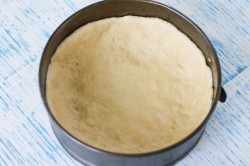 Дрожжевой открытый пирог - шаг 10 Дрожжевой открытый пирог - шаг 10