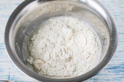 Дрожжевой открытый пирог - шаг 3 Дрожжевой открытый пирог - шаг 3