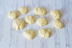 Дрожжевые булочки с заварным кремом - шаг 16