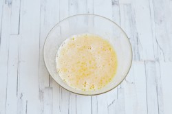 Дрожжевые булочки с заварным кремом - шаг 5