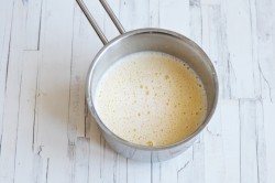 Дрожжевые булочки с заварным кремом - шаг 6