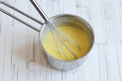 Дрожжевые булочки с заварным кремом - шаг 7