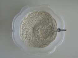 Дрожжевые хачапури в духовке с сыром - шаг 1 Дрожжевые хачапури в духовке с сыром - шаг 1