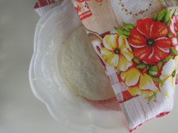 Дрожжевые хачапури в духовке с сыром - шаг 5 Дрожжевые хачапури в духовке с сыром - шаг 5