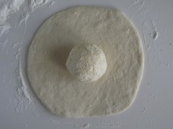 Дрожжевые хачапури в духовке с сыром - шаг 9 Дрожжевые хачапури в духовке с сыром - шаг 9