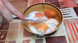 Форшмак из селедки с яблоками луком сливочным маслом - шаг 1