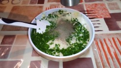 Форшмак из селедки с яблоками луком сливочным маслом - шаг 4