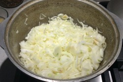 Французский луковый суп классический - шаг 4 Французский луковый суп классический - шаг 4