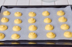 Французский торт из профитролей Крокембуш - шаг 14 Французский торт из профитролей Крокембуш - шаг 14