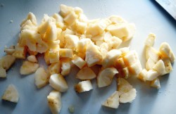 Фруктовый десерт с мороженым салат - шаг 1 Фруктовый десерт с мороженым салат - шаг 1