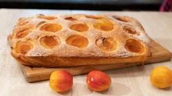 Вкусный фруктовый пирог с ванилью и абрикосами к чаю - шаг 9 Вкусный фруктовый пирог с ванилью и абрикосами к чаю - шаг 9