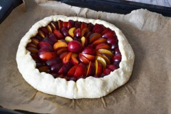 Галета со сливами на творожном тесте - шаг 10 Галета со сливами на творожном тесте - шаг 10