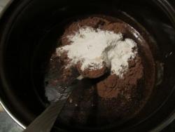 Глазурь на шоколаде с маслом - шаг 4 Глазурь на шоколаде с маслом - шаг 4