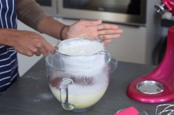 Голый торт с фруктами шоколадный бисквит с маскарпоне - шаг 11 Голый торт с фруктами шоколадный бисквит с маскарпоне - шаг 11