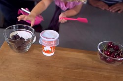 Голый торт с фруктами шоколадный бисквит с маскарпоне - шаг 26 Голый торт с фруктами шоколадный бисквит с маскарпоне - шаг 26