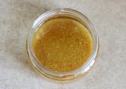 Горчично медовая заправка для салата - шаг 5 Горчично медовая заправка для салата - шаг 5