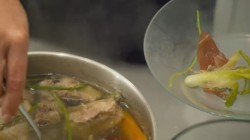 Гороховый суп с мясом свинины и копченостями - шаг 14