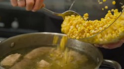 Гороховый суп с мясом свинины и копченостями - шаг 15