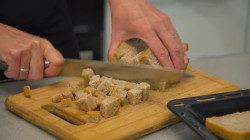 Гороховый суп с мясом свинины и копченостями - шаг 5