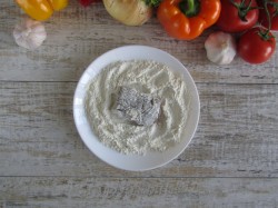 Говяжья печень жареная с луком - шаг 3