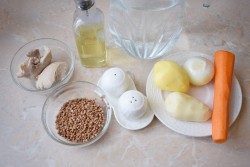 Гречневый суп с курицей - шаг 1 Гречневый суп с курицей - шаг 1