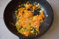 Гречневый суп с курицей - шаг 6 Гречневый суп с курицей - шаг 6