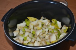 Варенье из груш и яблок в мультиварке - шаг 2 Варенье из груш и яблок в мультиварке - шаг 2