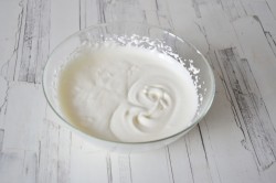 Грушевый пирог со сливками и миндалем - шаг 7