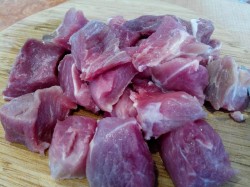 Гуляш из говядины в мультиварке - шаг 2