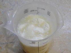 Гуляш из свинины со сметаной - шаг 5