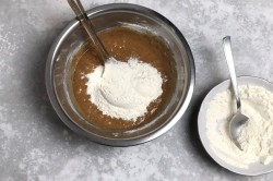 Имбирные пряники с глазурью на Новый год - шаг 7 Имбирные пряники с глазурью на Новый год - шаг 7