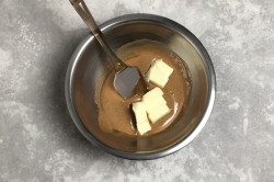 Имбирные пряники с глазурью на Новый год - шаг 5 Имбирные пряники с глазурью на Новый год - шаг 5