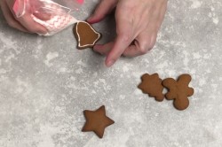 Имбирные пряники с глазурью на Новый год - шаг 17 Имбирные пряники с глазурью на Новый год - шаг 17