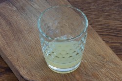 Имбирный чай с лимоном - шаг 4