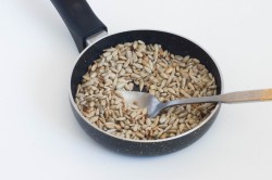 Ирландский хлеб на соде в духовке - шаг 2