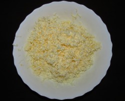 Торт на пивном тесте с начинкой из сгущенки и грецких орехов - шаг 1