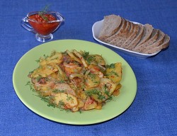 Жареная картошка с болгарским перцем - шаг 8