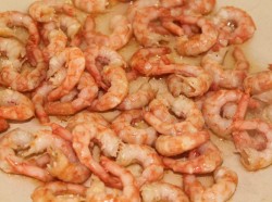 Жареные креветки с чесноком - шаг 2