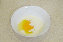 Куриная грудка в кляре на сковороде - шаг 2