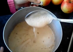 Желе из кока колы в бутылке - шаг 1