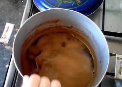 Желе из кока колы в бутылке - шаг 2