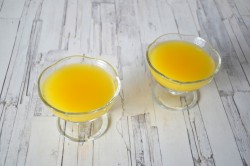 Желе из сока с желатином - шаг 5