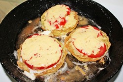 Кабачки с колбасой и сыром - шаг 11