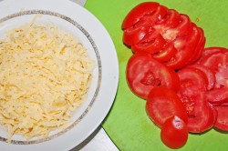 Кабачки с колбасой и сыром - шаг 4