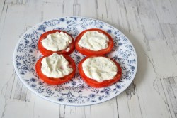 Кабачки с помидорами и майонезом жареные - шаг 11