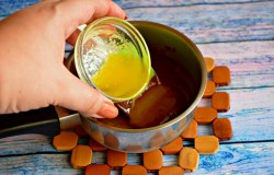 Глазурь для кулича из шоколада - шаг 4 Глазурь для кулича из шоколада - шаг 4